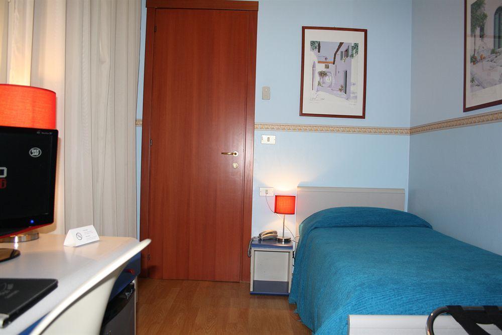 Hotel Sole Mare Sanremo Esterno foto